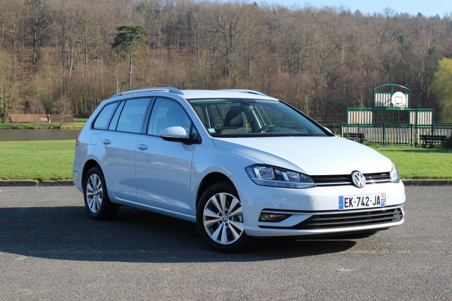  Volkswagen Golf TSI Variant 2017 года  (WW) (фото 24 из 31)